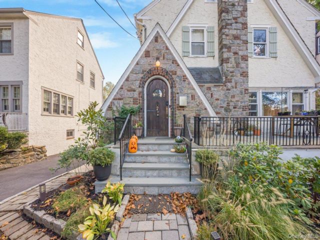 [Mount Vernon Real Estate, listing number 7241137]
