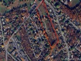  5 BR,  2.00 BTH &nbsp;Mini estate style home in Monroe