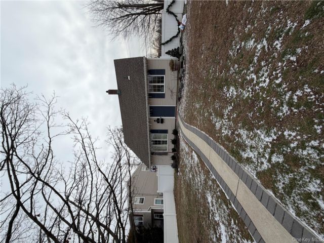  4 BR,  2.00 BTH &nbsp;Exp cape style home in Levittown