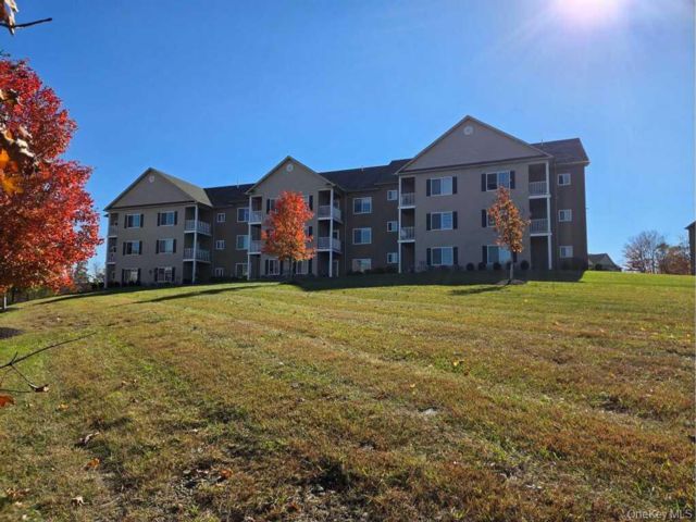  2 BR,  2.00 BTH &nbsp;Other style home in Chester