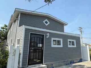  5 BR,  2.00 BTH &nbsp;Other style home in Far Rockaway