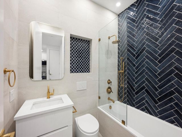  3 BR,  2.00 BTH &nbsp;Condo style home in Bushwick