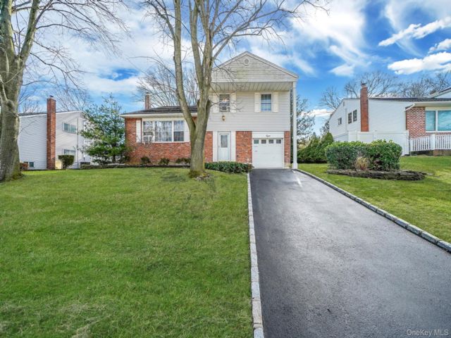 [Selden Real Estate, listing number 7242086]