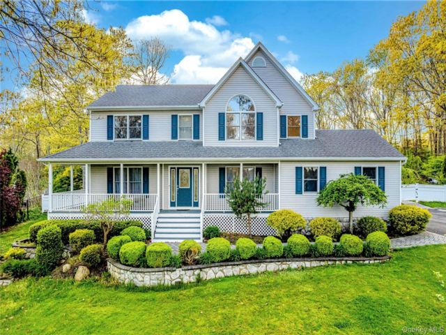 [Wading River Real Estate, listing number 7242499]