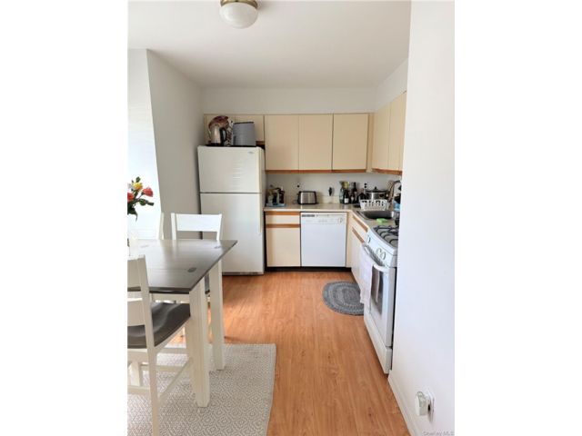 [Selden Real Estate, listing number 7242512]