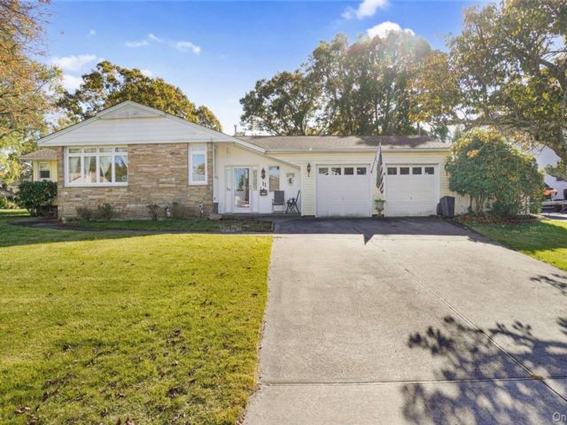 [Centereach Real Estate, listing number 7242719]