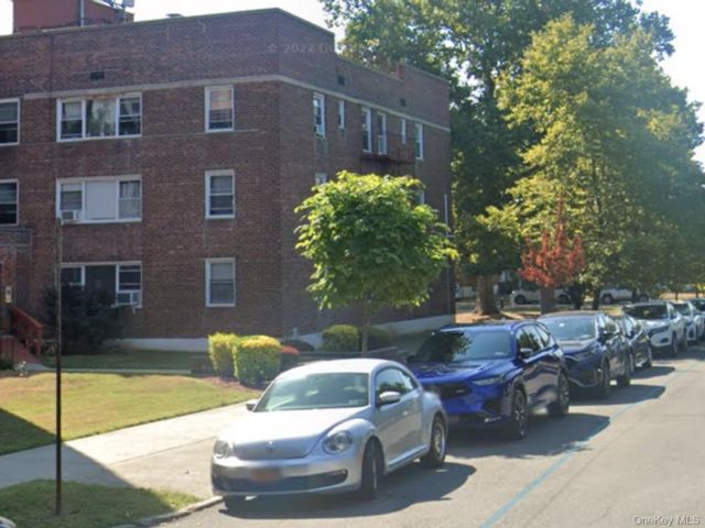 [Flushing Real Estate, listing number 7242862]