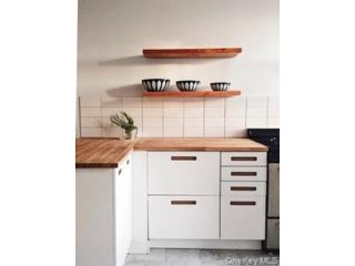  1 BR,  1.00 BTH &nbsp;Other style home in Park Slope