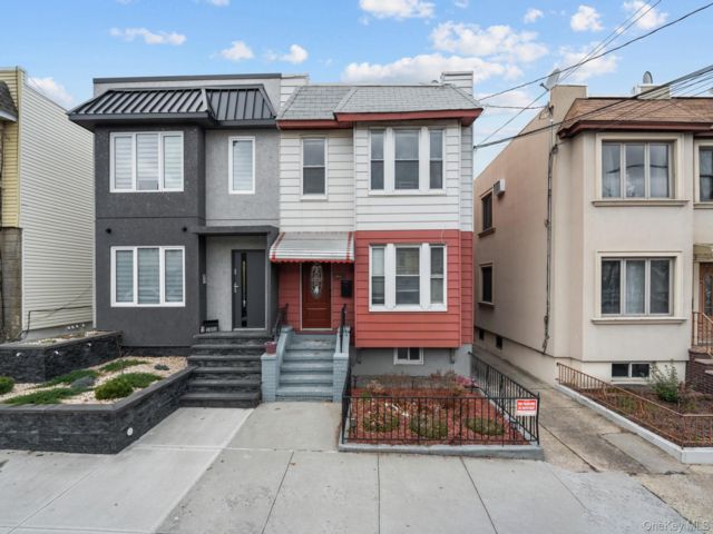  2 BR,  1.00 BTH &nbsp;Other style home in Maspeth