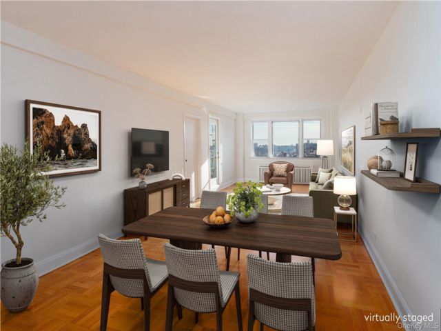 [Kingsbridge Real Estate, listing number 7242971]