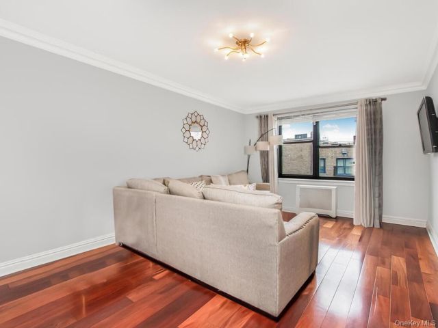  1 BR,  1.00 BTH &nbsp;Other style home in Yonkers