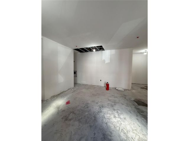 [PHOTO]