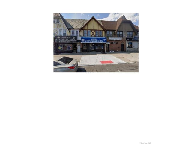  4 BR,  1.00 BTH &nbsp;House style home in Jamaica