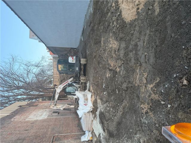 [Woodlawn Real Estate, listing number 7243464]