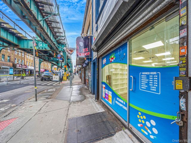  3 BR,  4.00 BTH &nbsp;Other style home in Richmond Hill