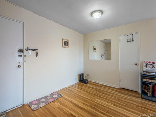  1 BR,  1.00 BTH &nbsp;Other style home in Bayside