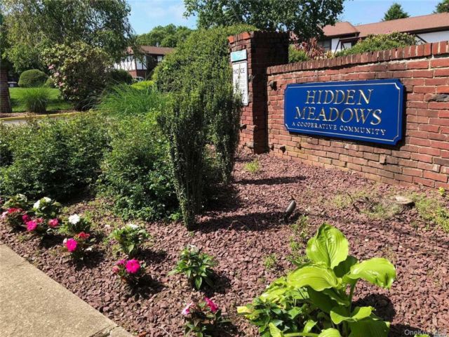 [Middle Island Real Estate, listing number 7243955]