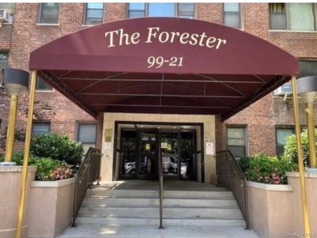  1 BR,  1.00 BTH &nbsp;Other style home in Forest Hills