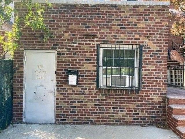 Studio,  0.00 BTH &nbsp;House style home in Forest Hills