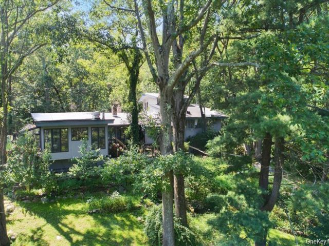 [White Plains Real Estate, listing number 7244327]