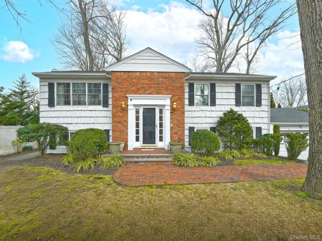  4 BR,  2.00 BTH &nbsp;Hi ranch style home in East Norwich