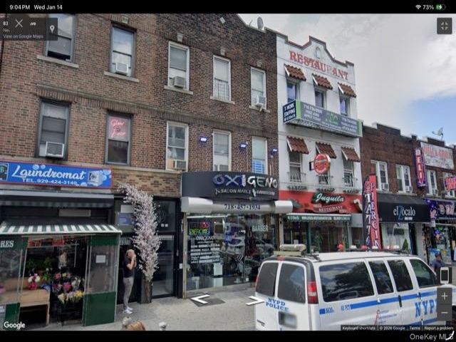 Studio,  0.00 BTH &nbsp;Commercial style home in Jackson Heights