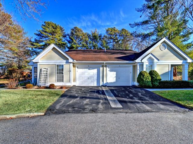 [Ridge Real Estate, listing number 7244701]