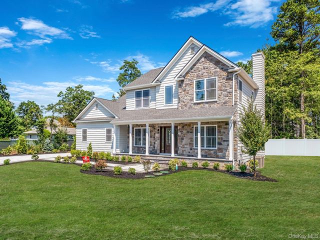  4 BR,  3.00 BTH &nbsp;Colonial style home in Port Jefferson Station