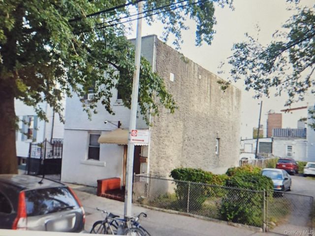 Studio,  0.00 BTH &nbsp;House style home in Corona