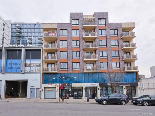 [Flushing Real Estate, listing number 7244892]