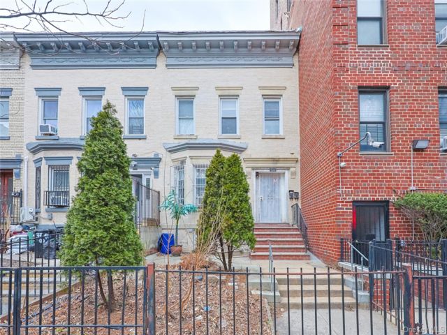 [Jackson Heights Real Estate, listing number 7244910]
