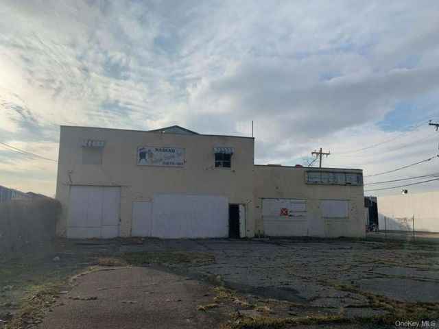 [PHOTO]