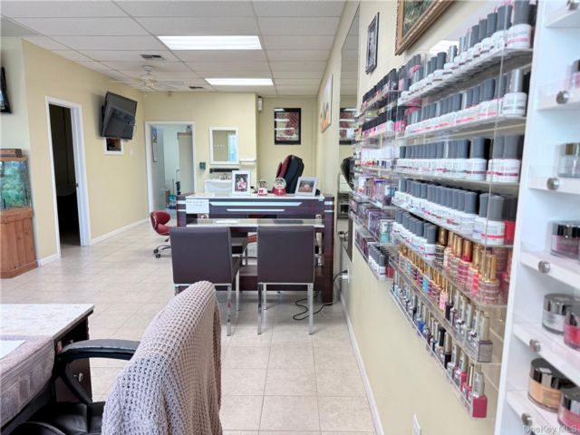 Studio,  0.00 BTH &nbsp;House style home in West Babylon