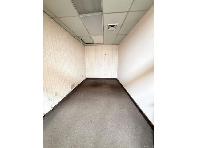 [PHOTO]