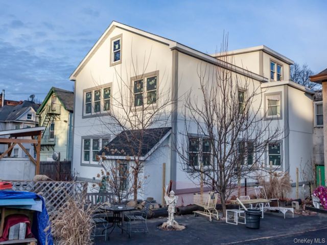  3 BR,  2.00 BTH &nbsp;Other style home in Peekskill