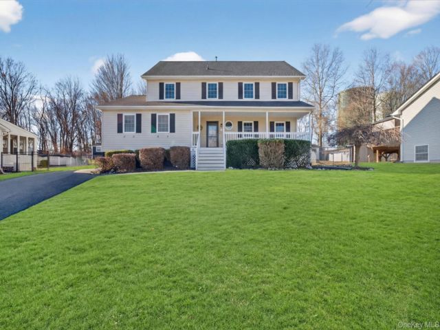  4 BR,  3.00 BTH &nbsp;Colonial style home in Montgomery