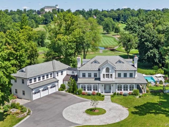  5 BR,  7.00 BTH &nbsp;Colonial style home in Rye