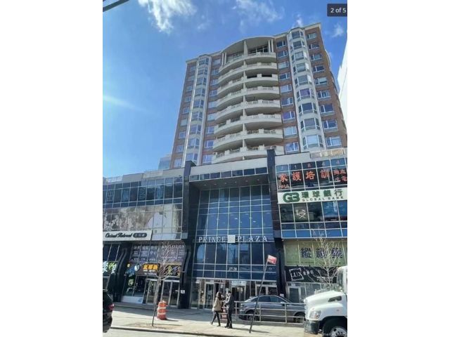  2 BR,  1.00 BTH &nbsp;Other style home in Flushing