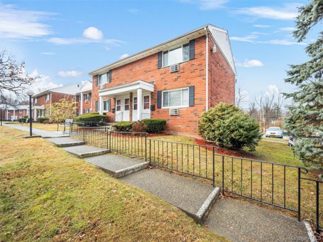  1 BR,  1.00 BTH &nbsp;Other style home in Cornwall