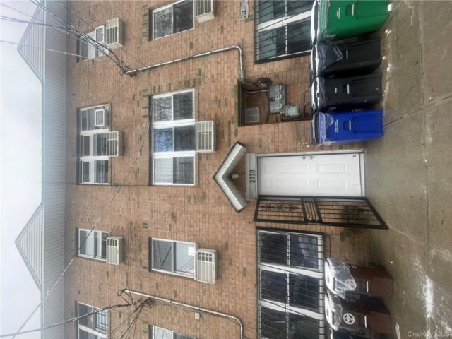 [Kingsbridge Real Estate, listing number 7246499]