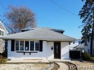 Studio,  1.00 BTH &nbsp;A-frame style home in Long Beach