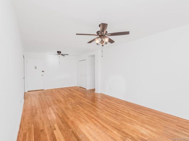  1 BR,  1.00 BTH &nbsp;Other style home in Throggs Neck