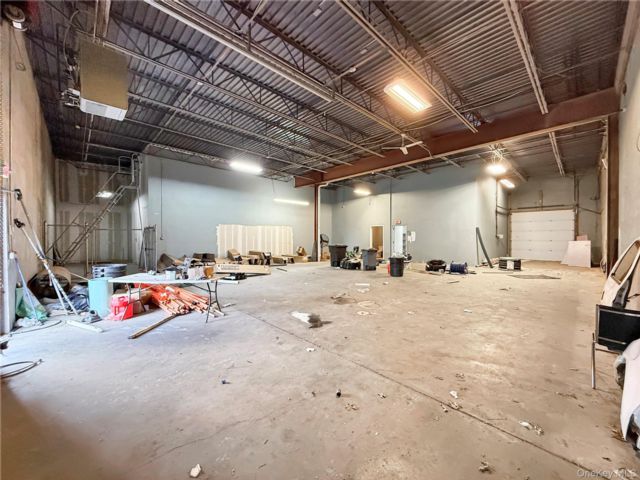 [Center Moriches Real Estate, listing number 7246848]