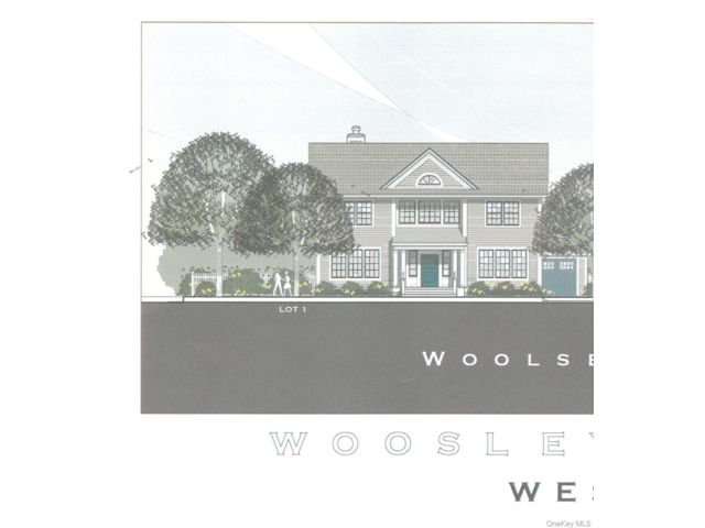  4 BR,  3.00 BTH &nbsp;Colonial style home in Huntington