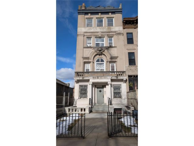 Studio,  0.00 BTH &nbsp;House style home in Crown Heights