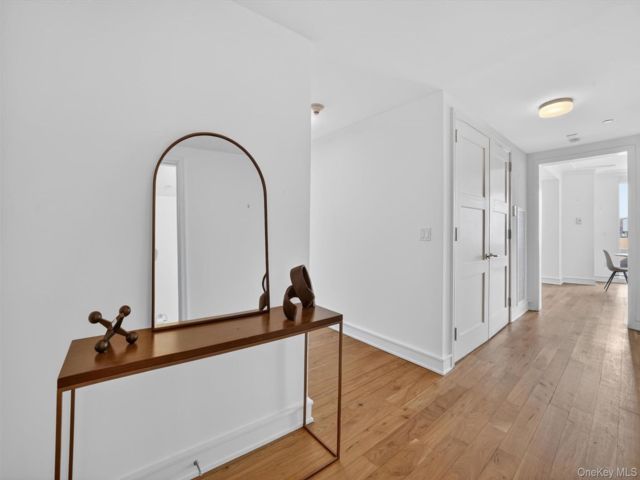 [White Plains Real Estate, listing number 7247136]