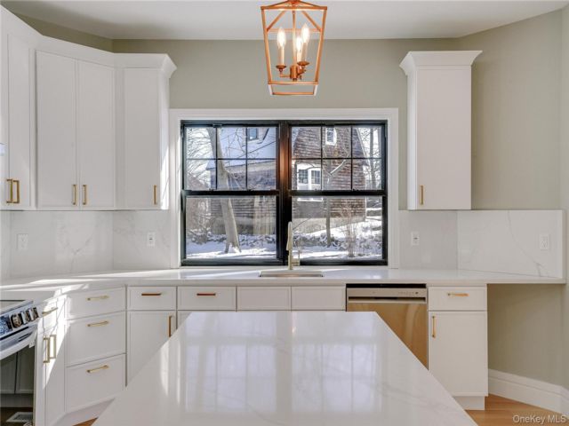 [PHOTO]