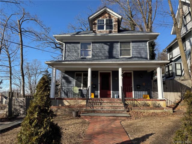  1 BR,  1.00 BTH &nbsp;Colonial style home in Northport