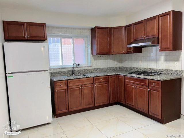  4 BR,  3.00 BTH &nbsp;Other style home in Rego Park