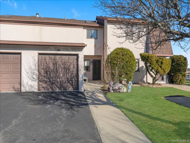  2 BR,  2.00 BTH &nbsp;Other style home in Freeport